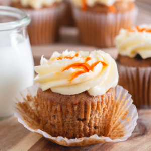 Everyday-Farm-Girl-Cream-Cheese-Icing